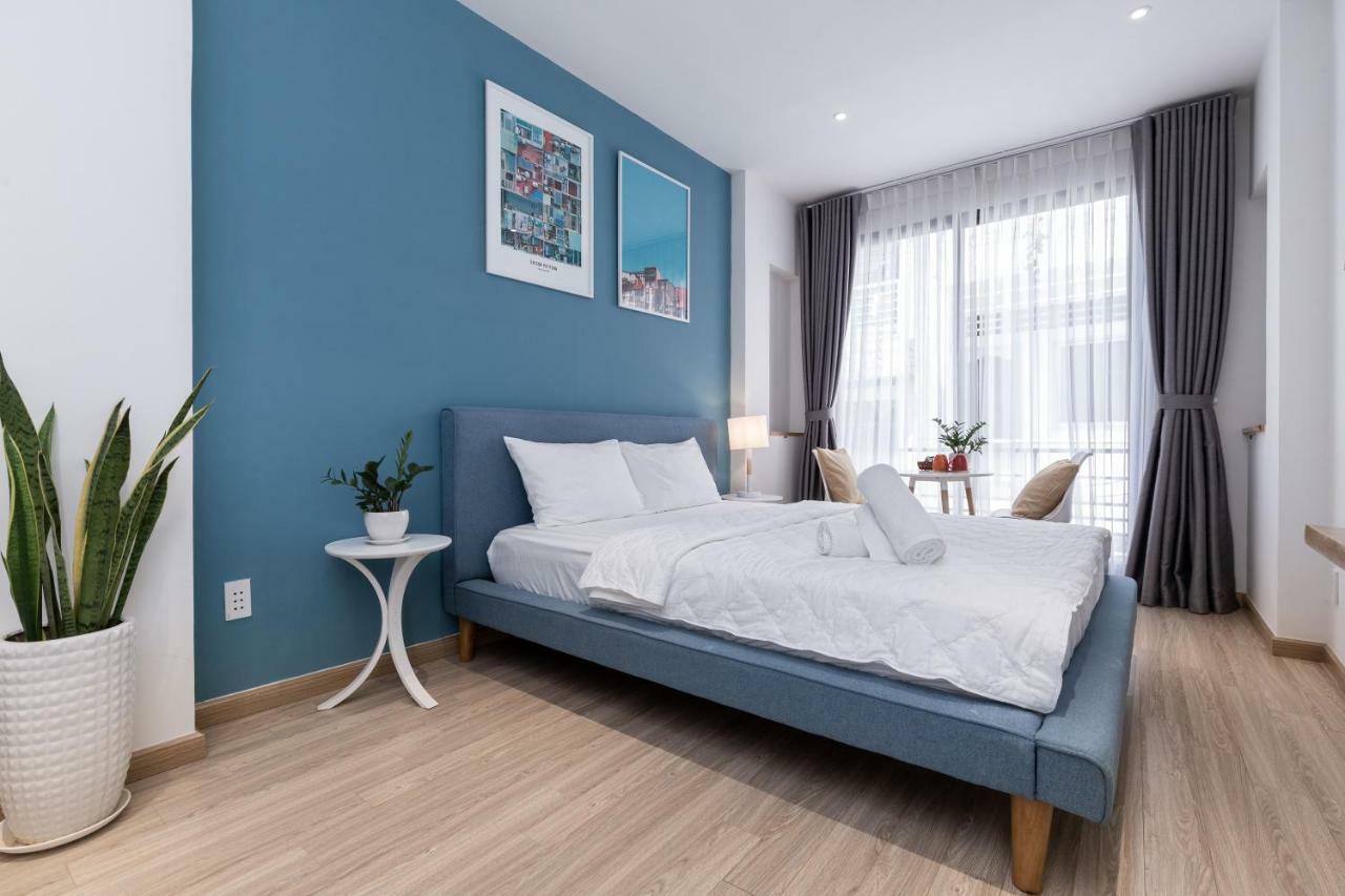 Cozrum Homes Delightful Corner Ho Chi Minh City Exterior photo
